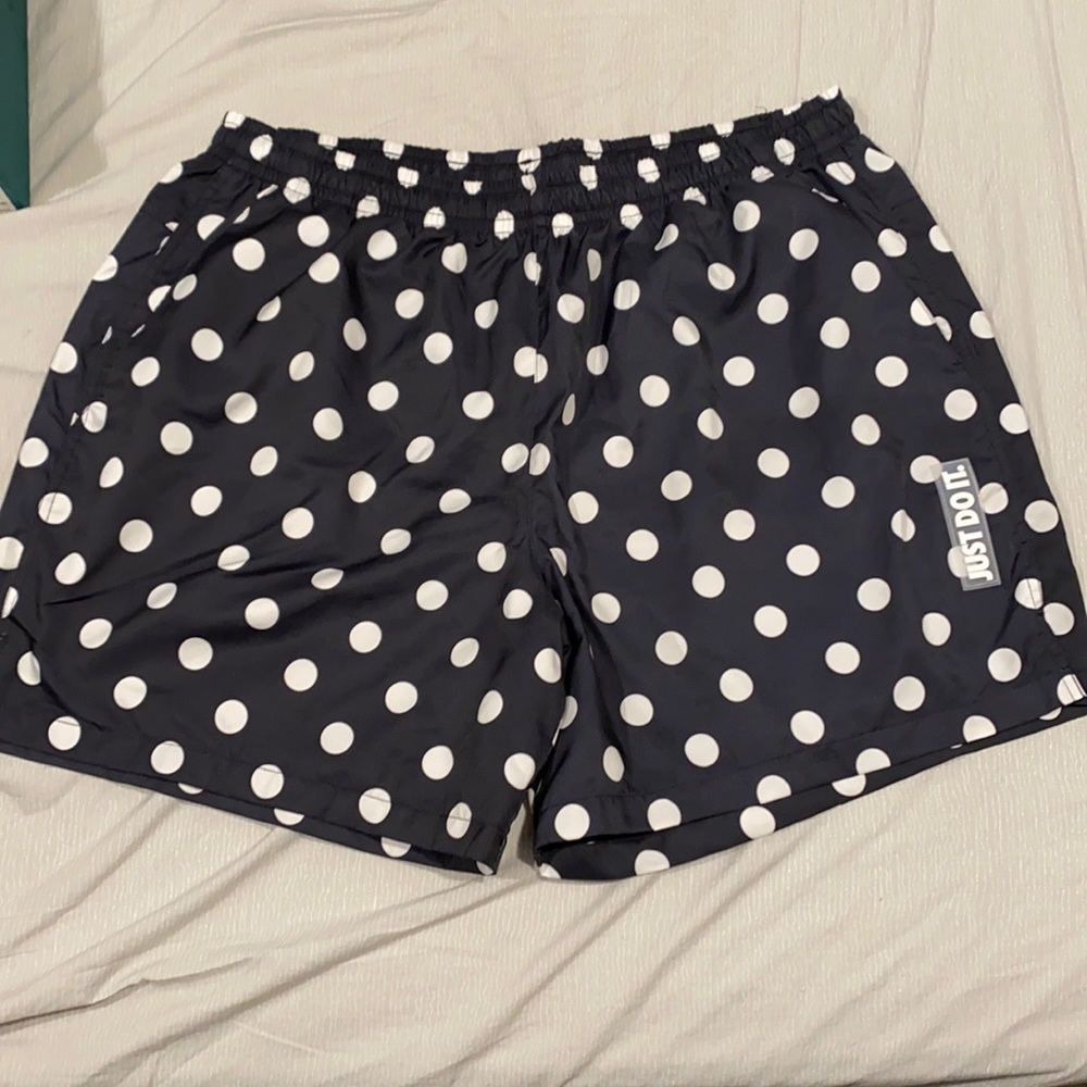 Used - Nike Woven Flow shorts